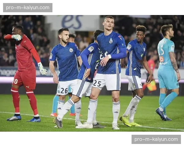 通讯：从球星到管理者，亨利参与法甲俱乐部斯特拉斯堡运营一周年回顾